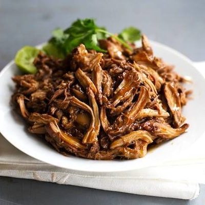 Honey Glazed Crockpot Chicken Adobo - simple pantry ingredients, hardly any hands-on time, 200 calories. | https://smart-slim.today